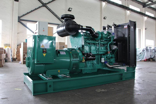 洞口320kw康明斯柴油发电车出租组图片 洞口320kw康明斯柴油发电车出租组图片